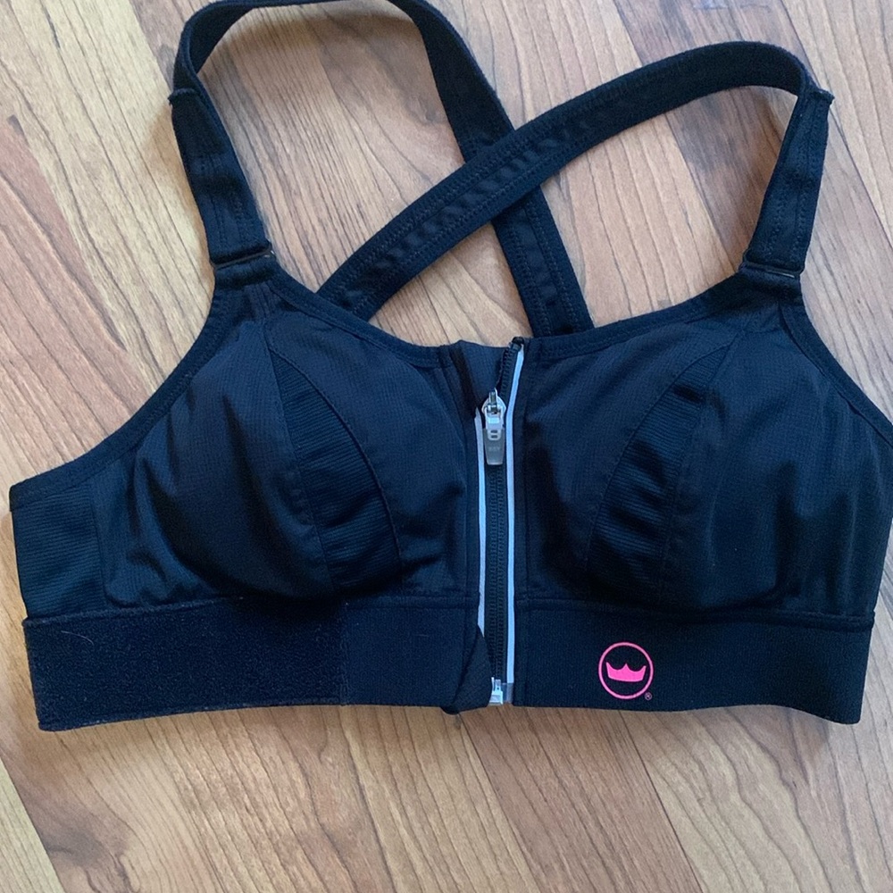 SHEFIT Sports Bra